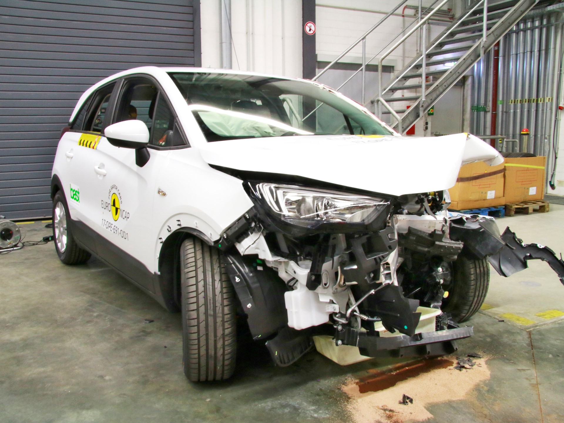 Opel/Vauxhall Crossland X - Frontal Offset Impact test 2017 - after crash