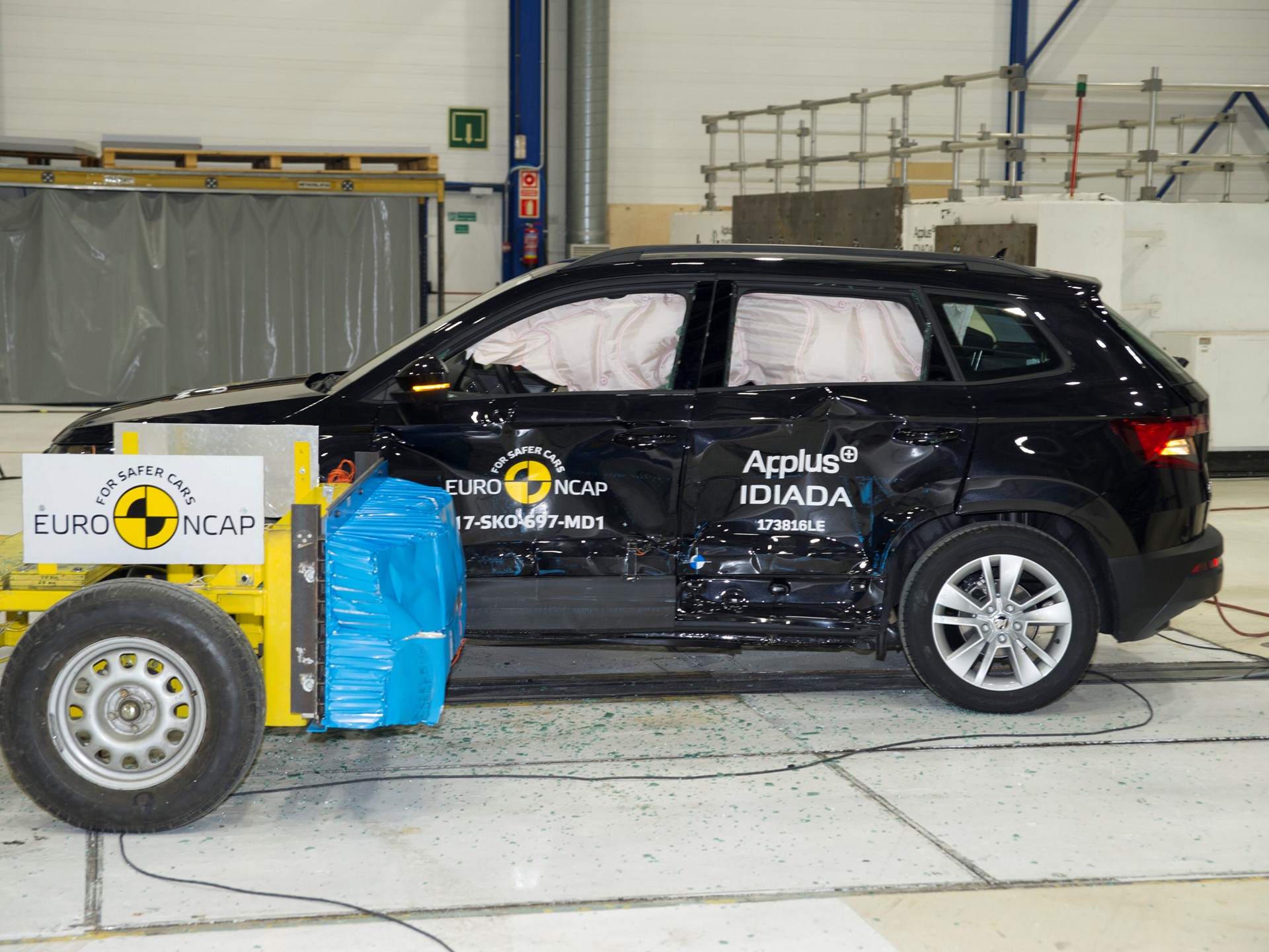 Skoda Karoq - Side crash test 2017 - after crash