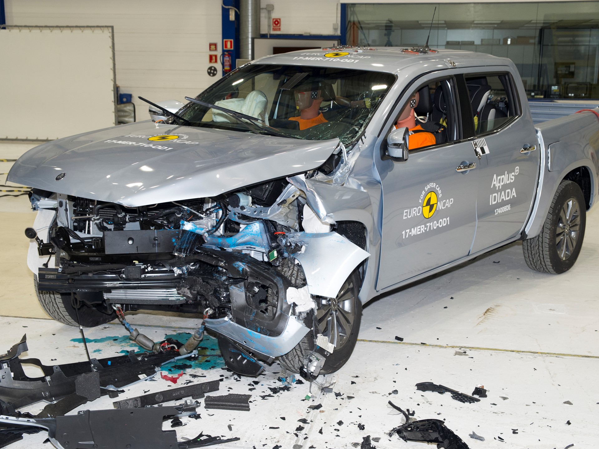 Mercedes-Benz X-Class - Frontal Offset Impact test 2017 - after crash