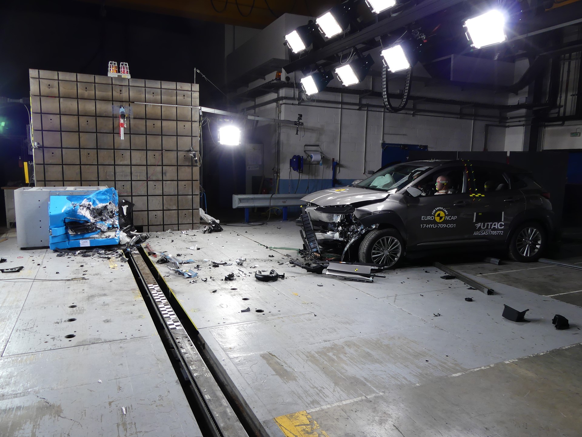 Hyundai KONA - Frontal Offset Impact test 2017 - after crash