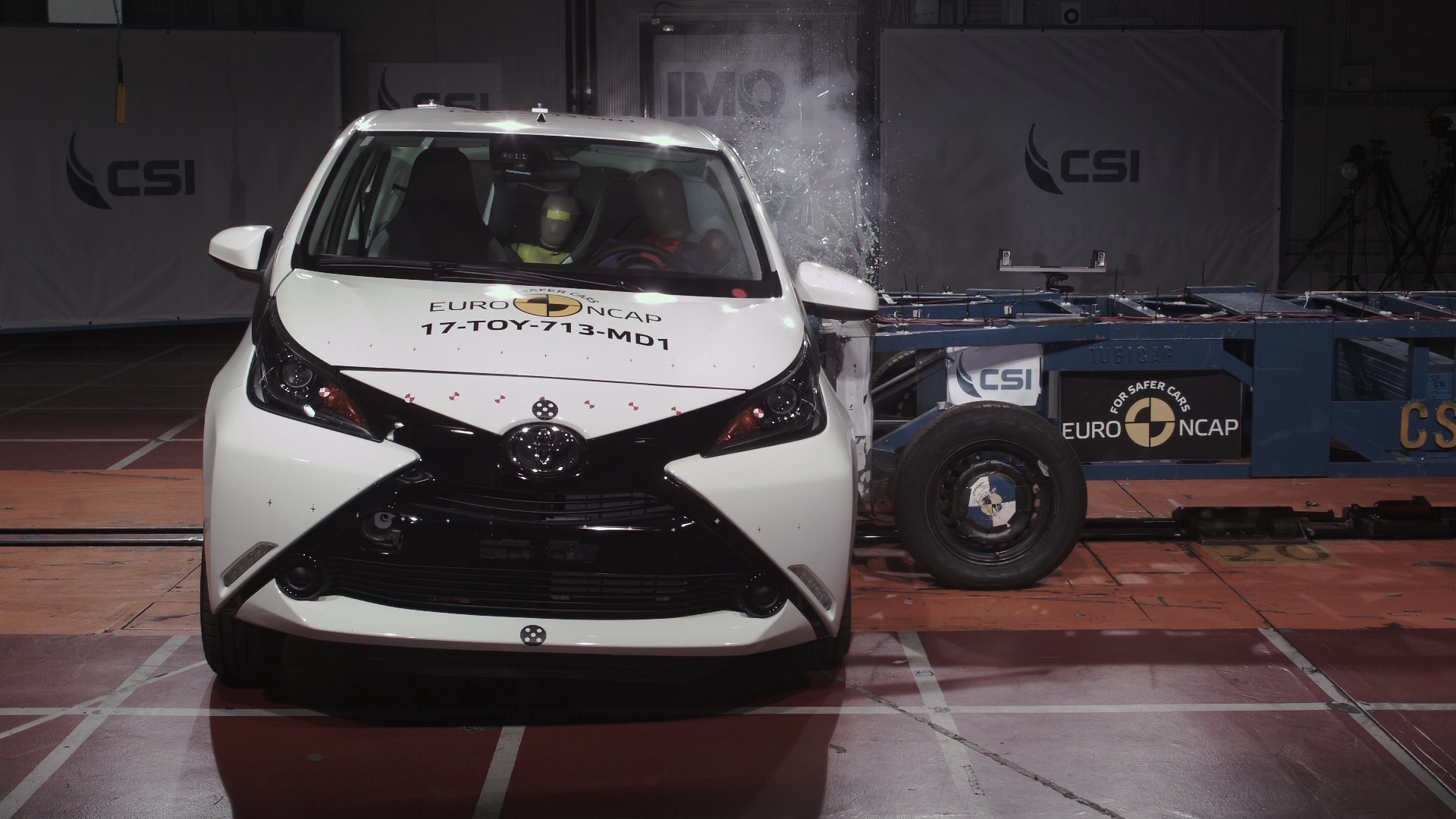 Toyota Aygo - Side crash test 2017