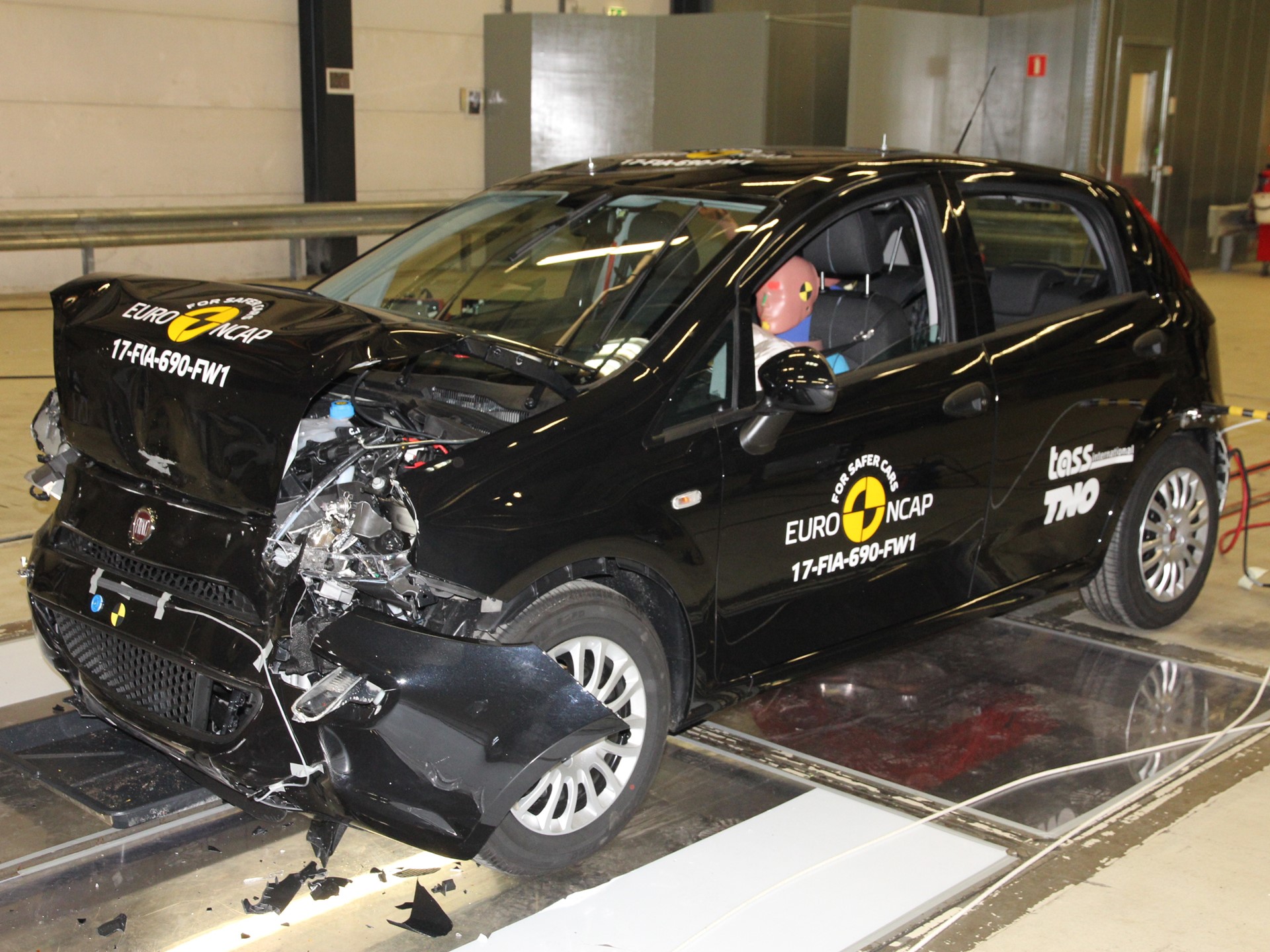 Fiat Punto - Frontal Full Width test 2017 - after crash