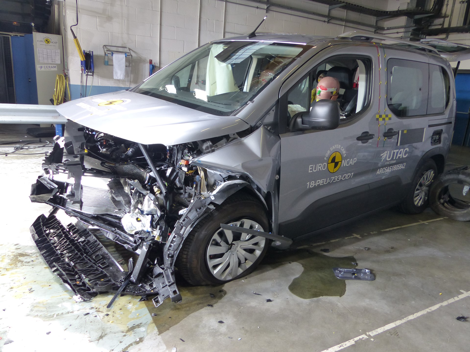 Citroën Berlingo - Frontal Offset Impact test 2018 - after crash