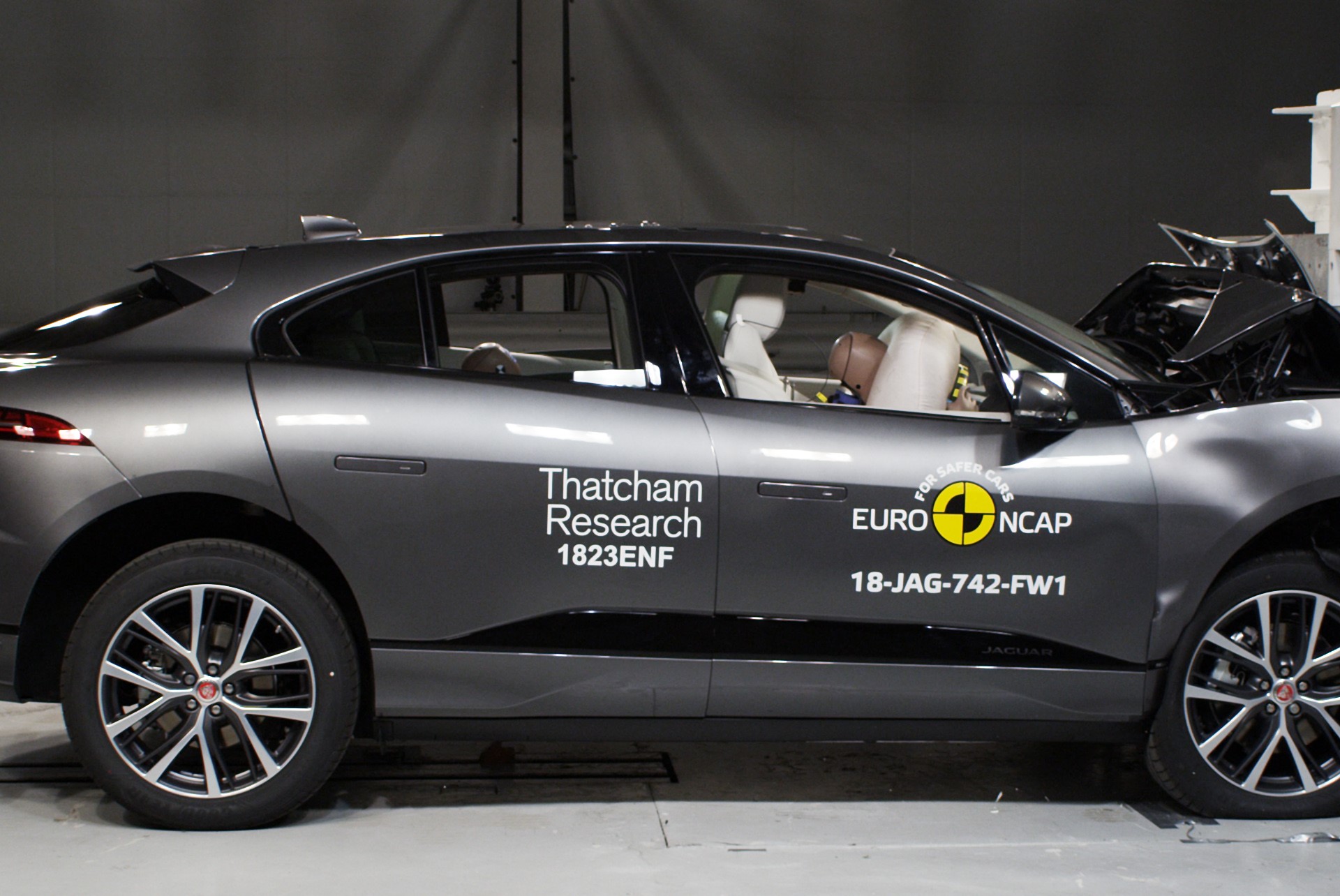 Jaguar I-PACE - Frontal Full Width test 2018