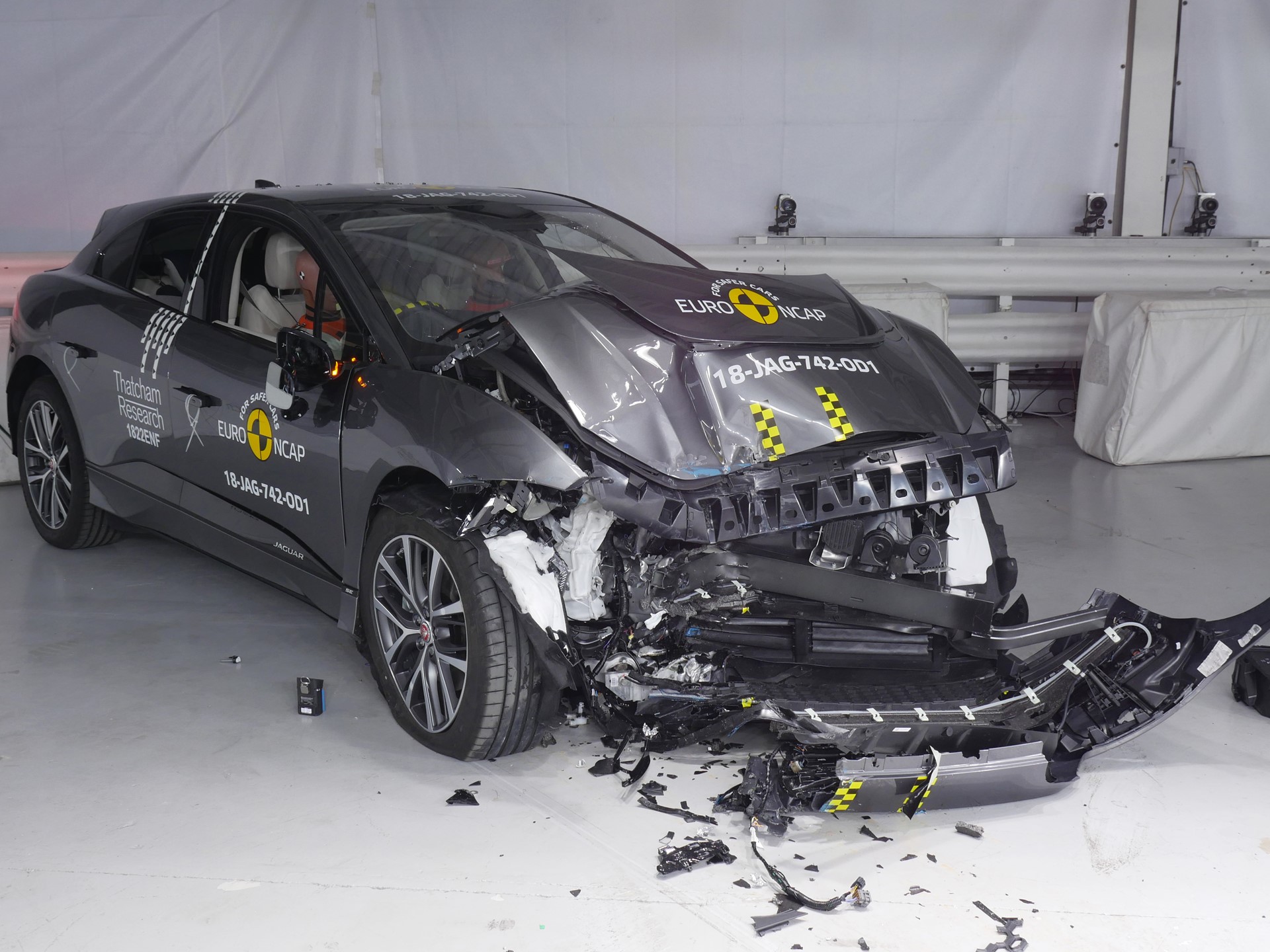 Jaguar I-PACE - Frontal Offset Impact test 2018 - after crash
