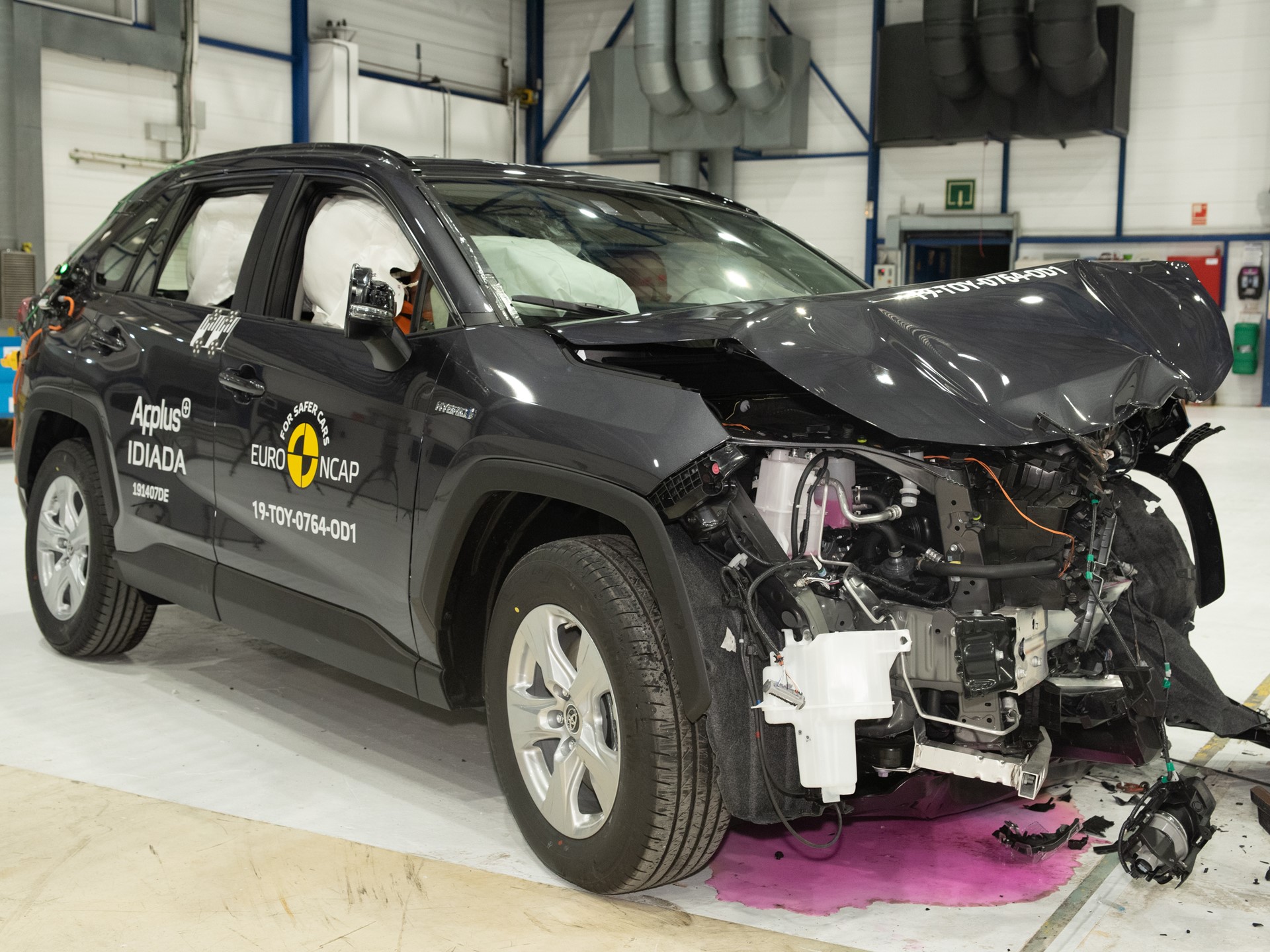 Toyota RAV4 - Frontal Offset Impact test 2019 - after crash