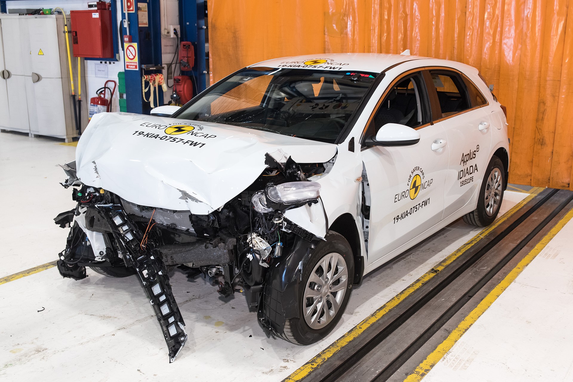 Kia Ceed - Frontal Full Width test 2019 - after crash