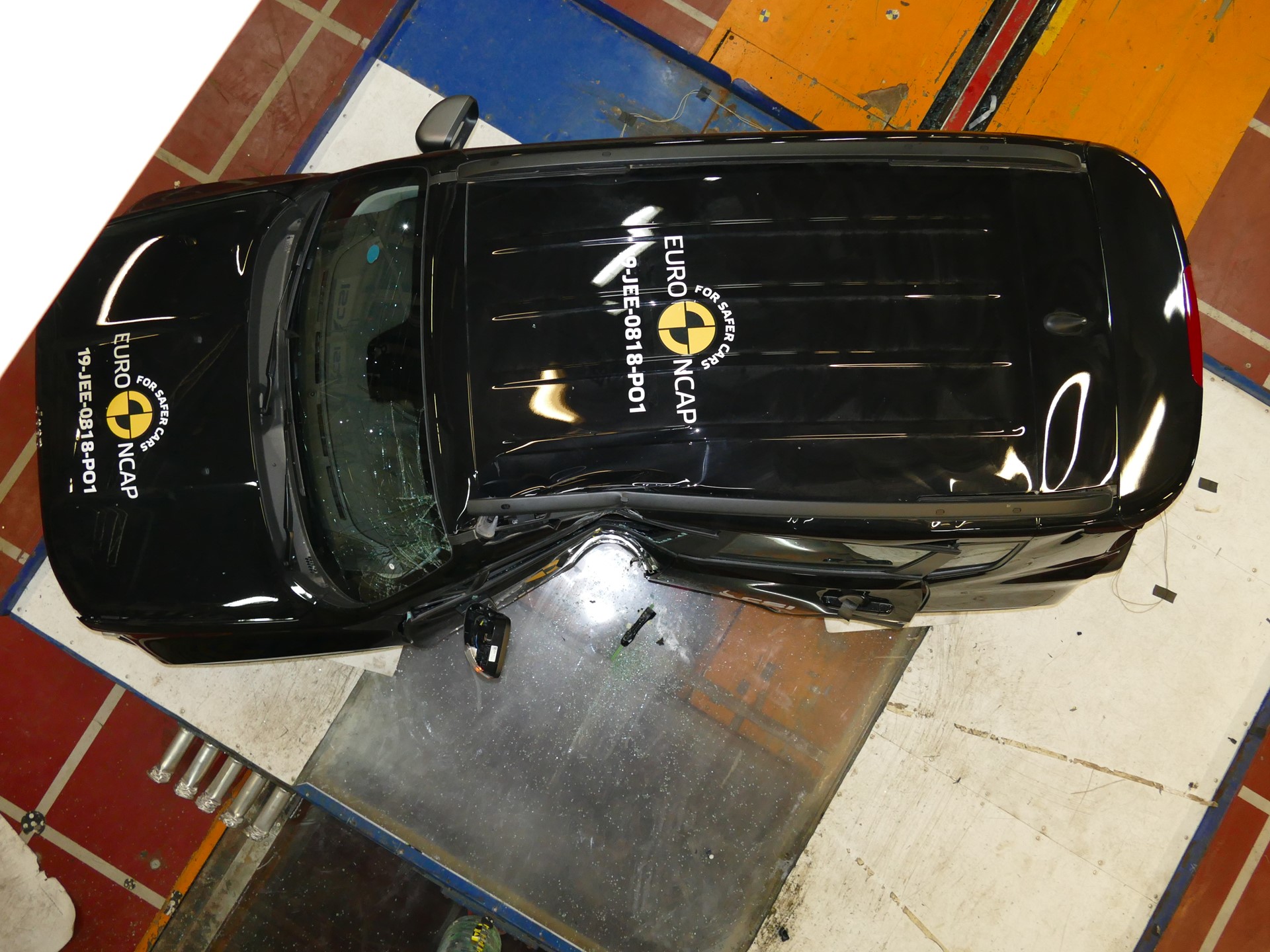 Jeep Renegade - Pole crash test 2019 - after crash