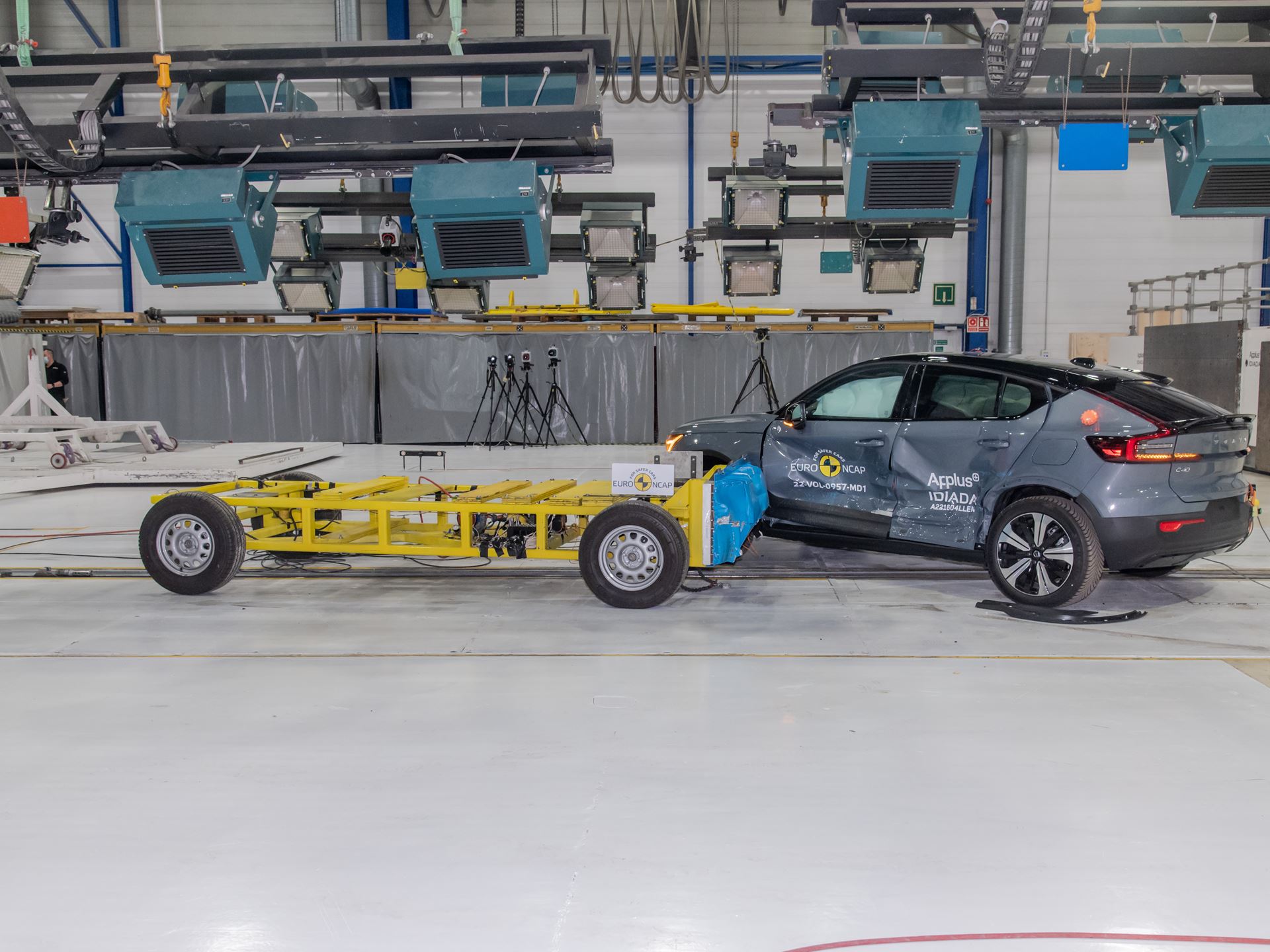 Volvo C40 Recharge - Side Mobile Barrier test 2022 - after crash