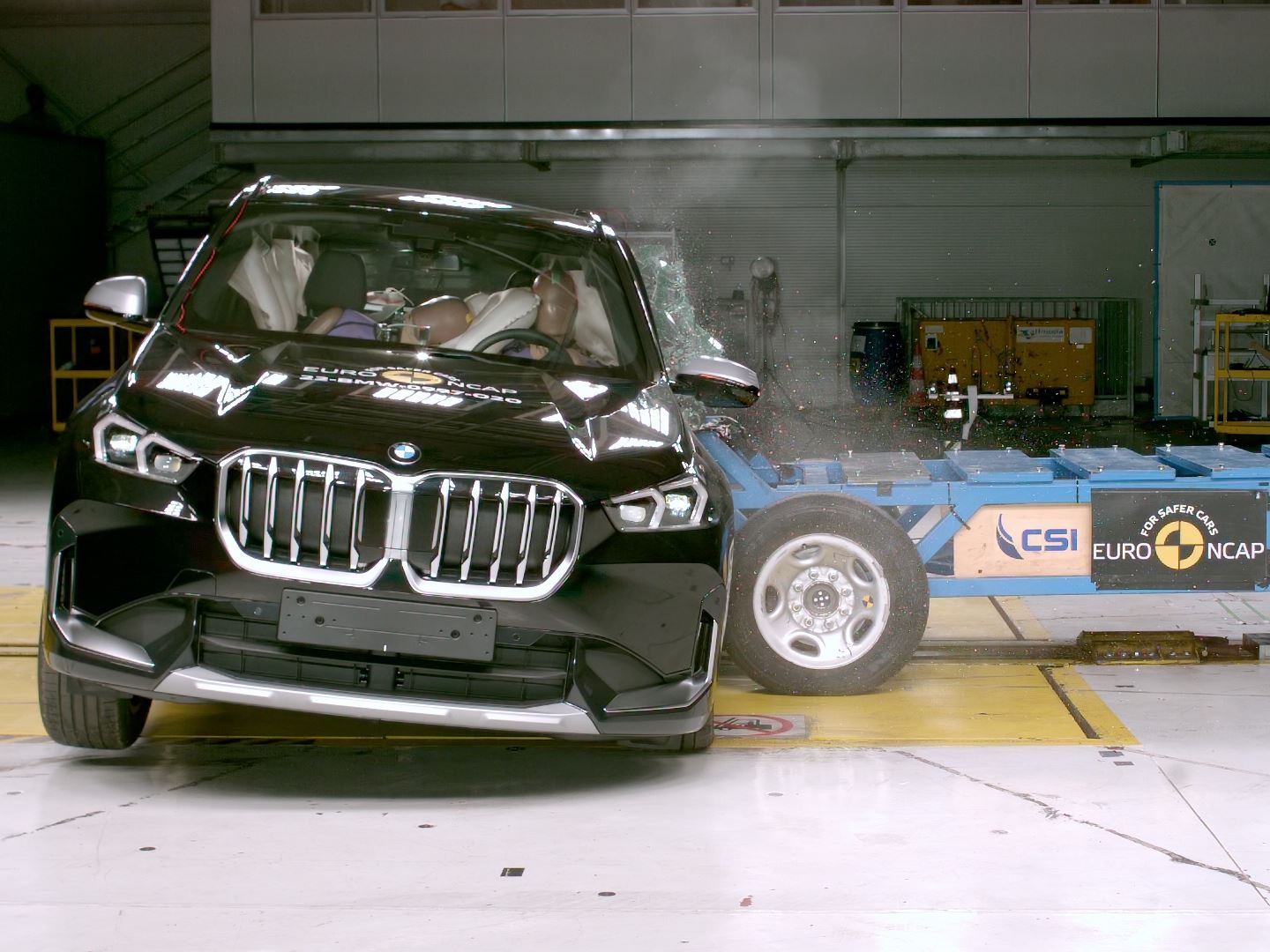 BMW X1 Far Side impact test 2022