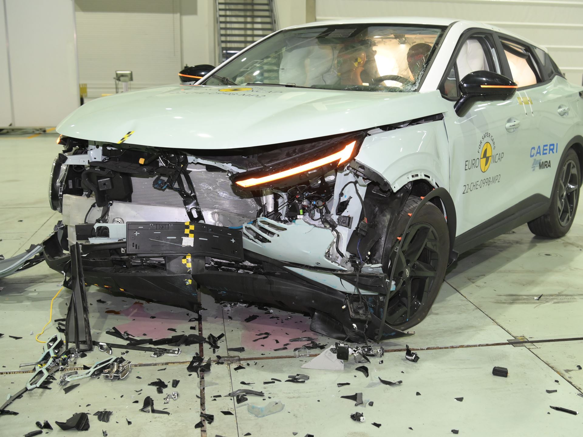 CHERY OMODA5 - Mobile Progressive Deformable Barrier test 2022 - after crash