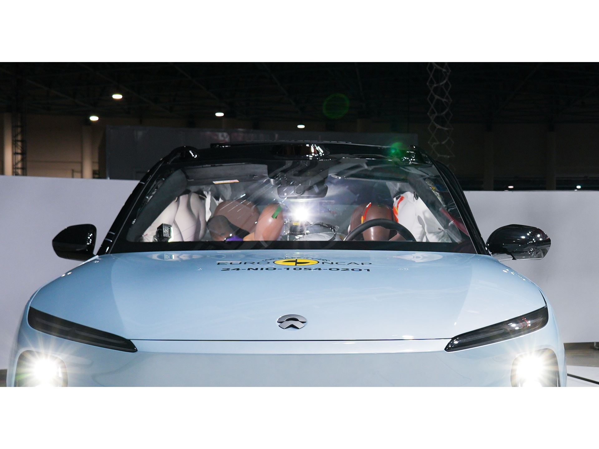 NIO EL6 Far Side impact test 2024 after crash