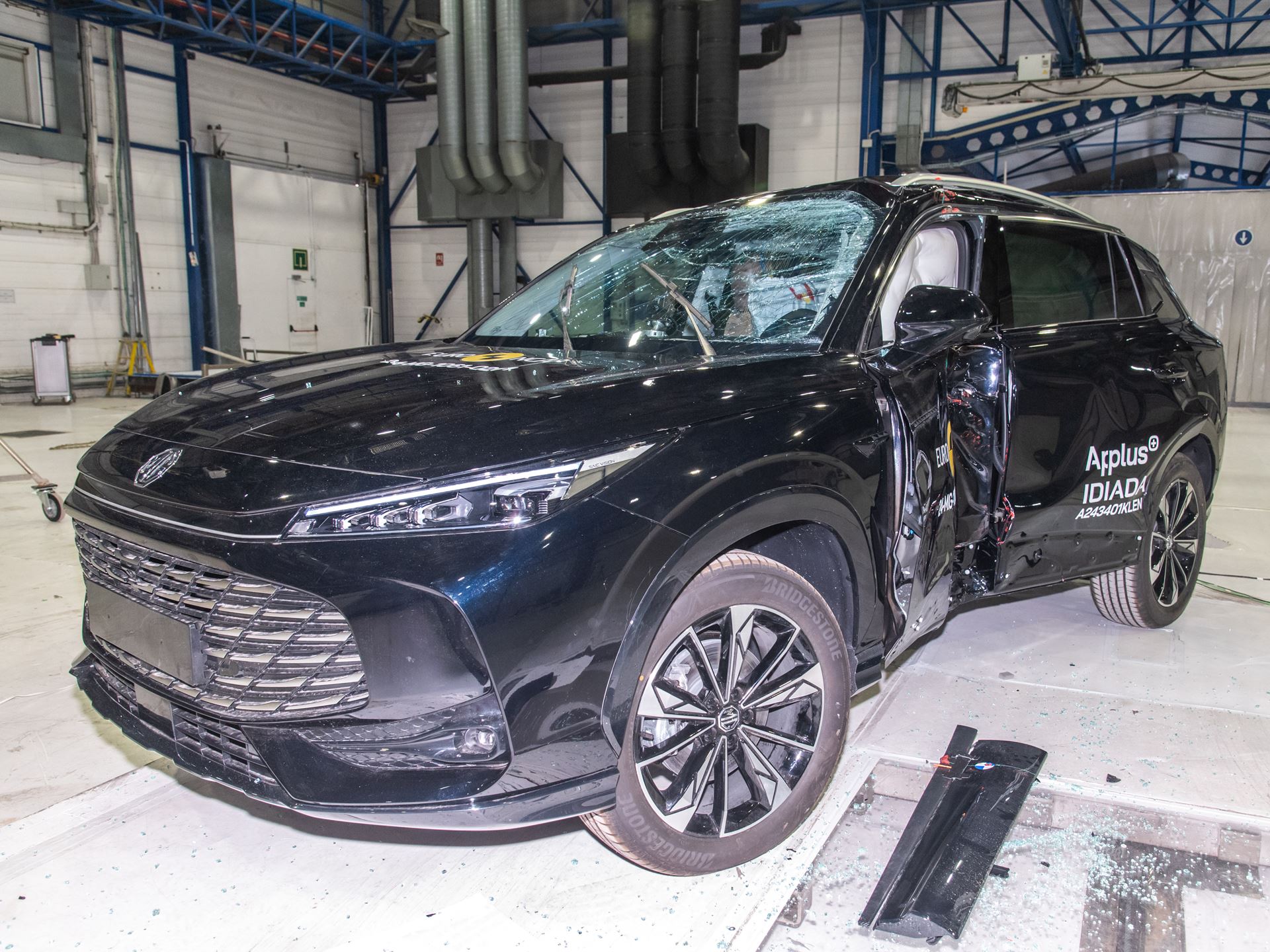 MG HS Side Pole test 2024 after crash