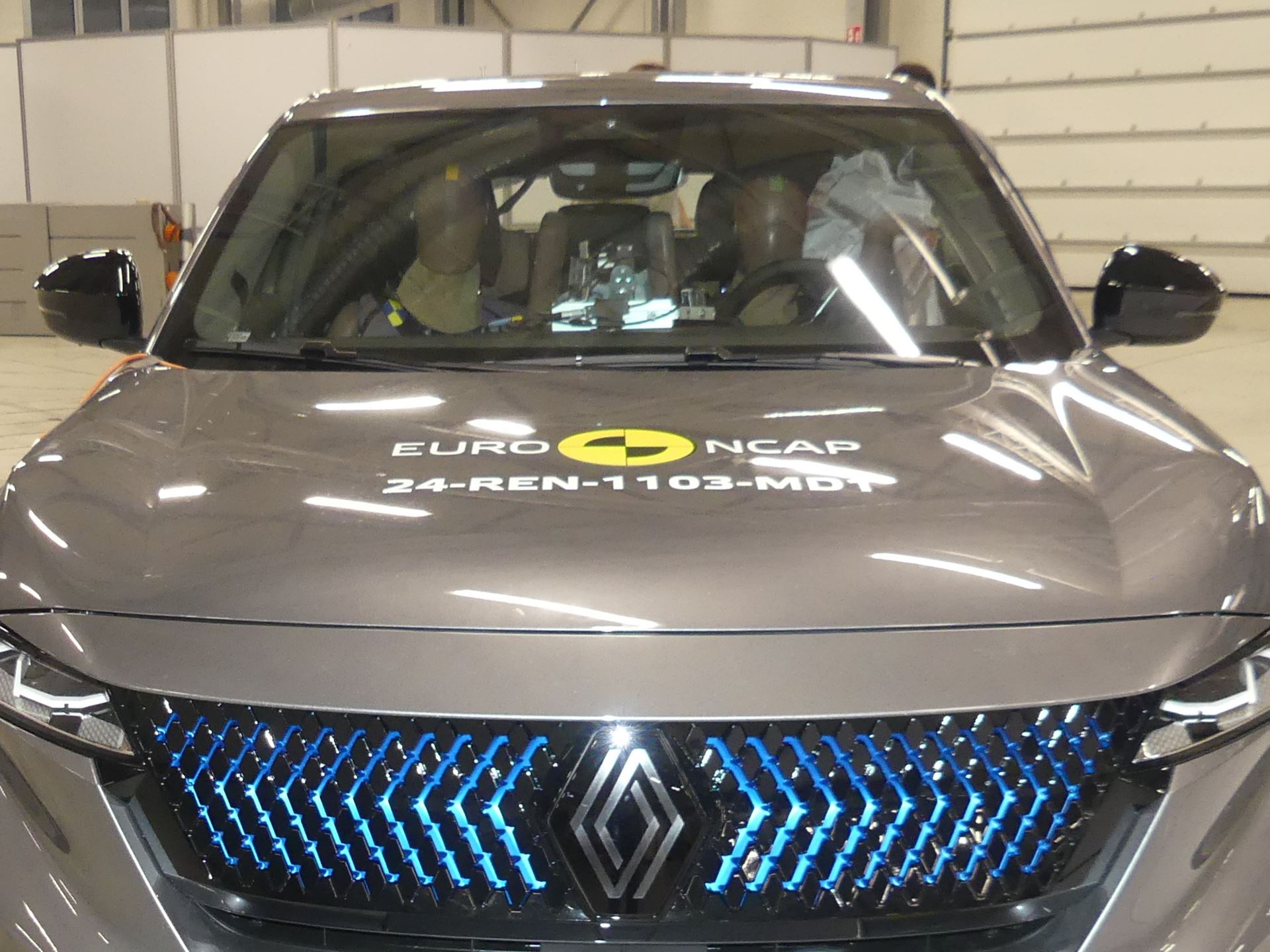 Renault Rafale PHEV Far Side impact test 2022 after crash