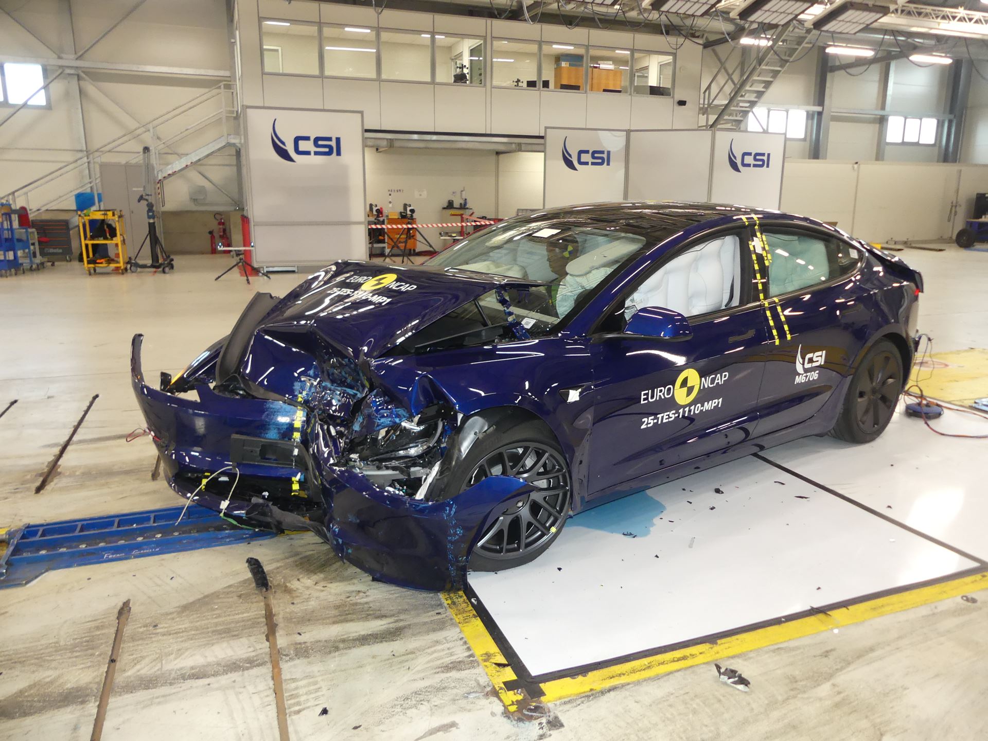 Tesla Model 3 Mobile Progressive Deformable Barrier test 2025 after crash