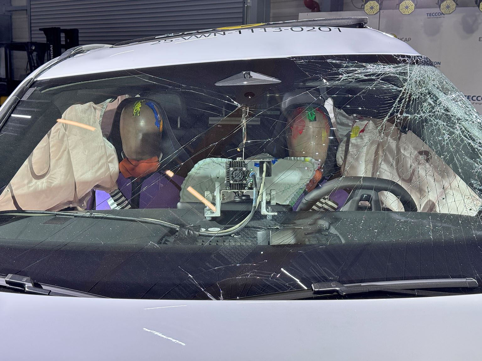 VW Tayron Far Side impact test 2025 after crash