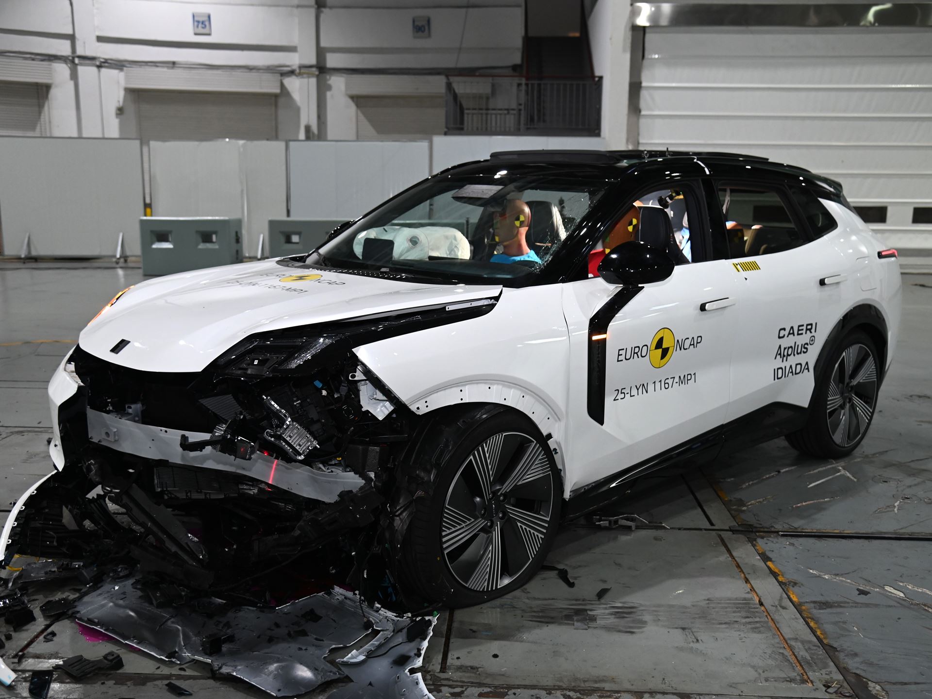 Lynk Co 08 Mobile Progressive Deformable Barrier test 2025 after crash