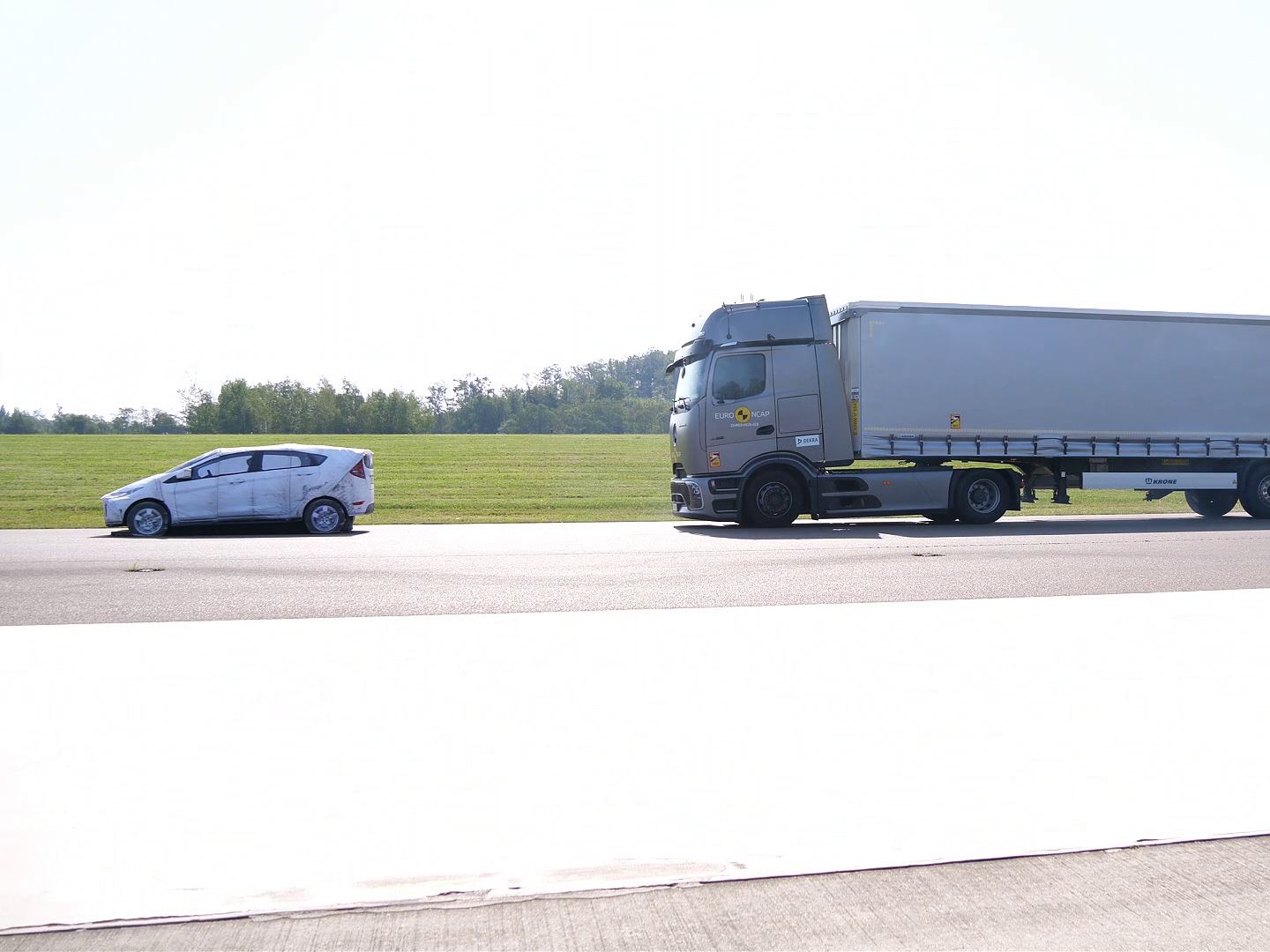 MERCEDES-BENZ ACTROS 4X2 JAUNE