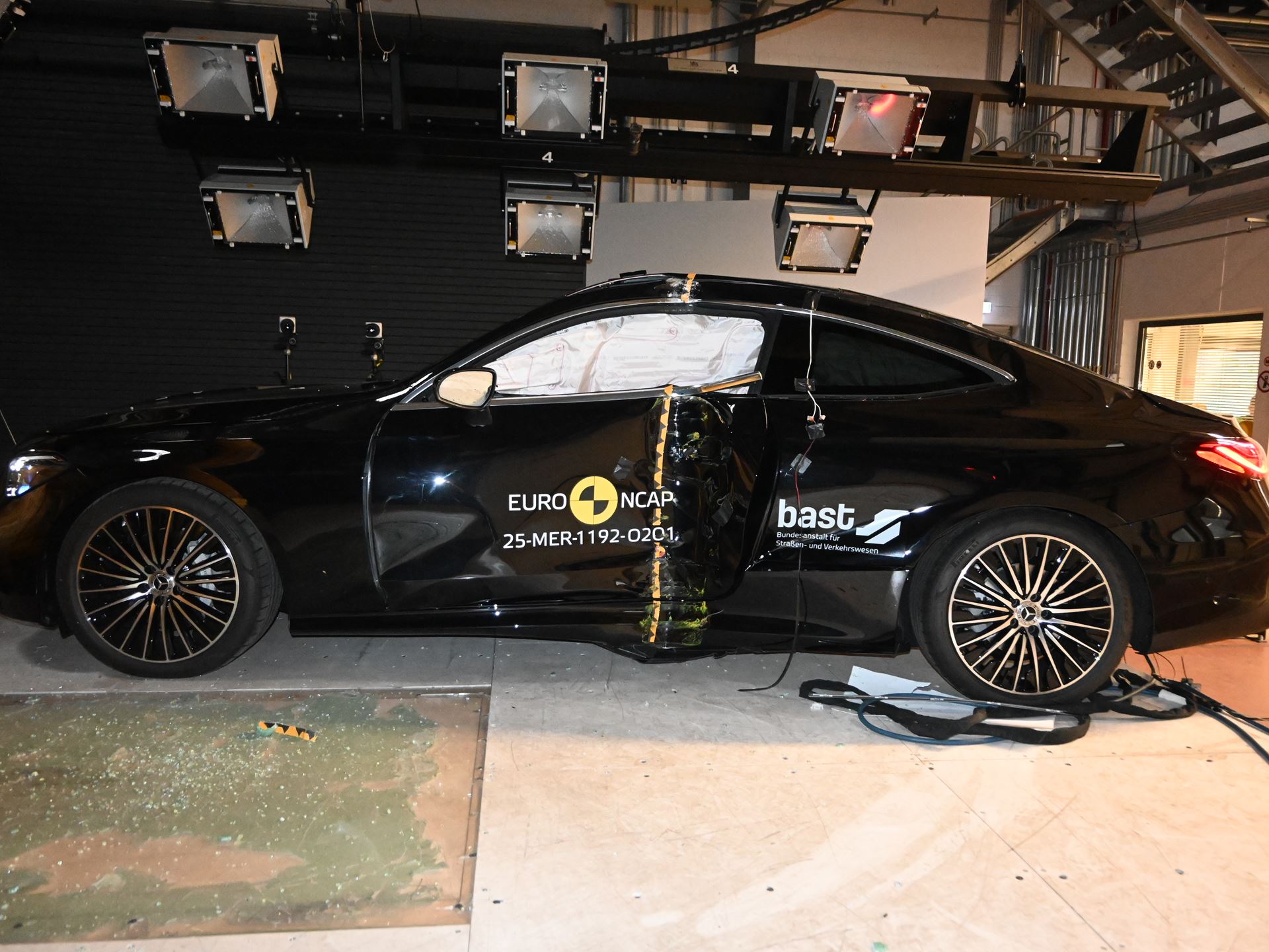 Mercedes Benz CLE Coup Side Pole test 2025 after crash