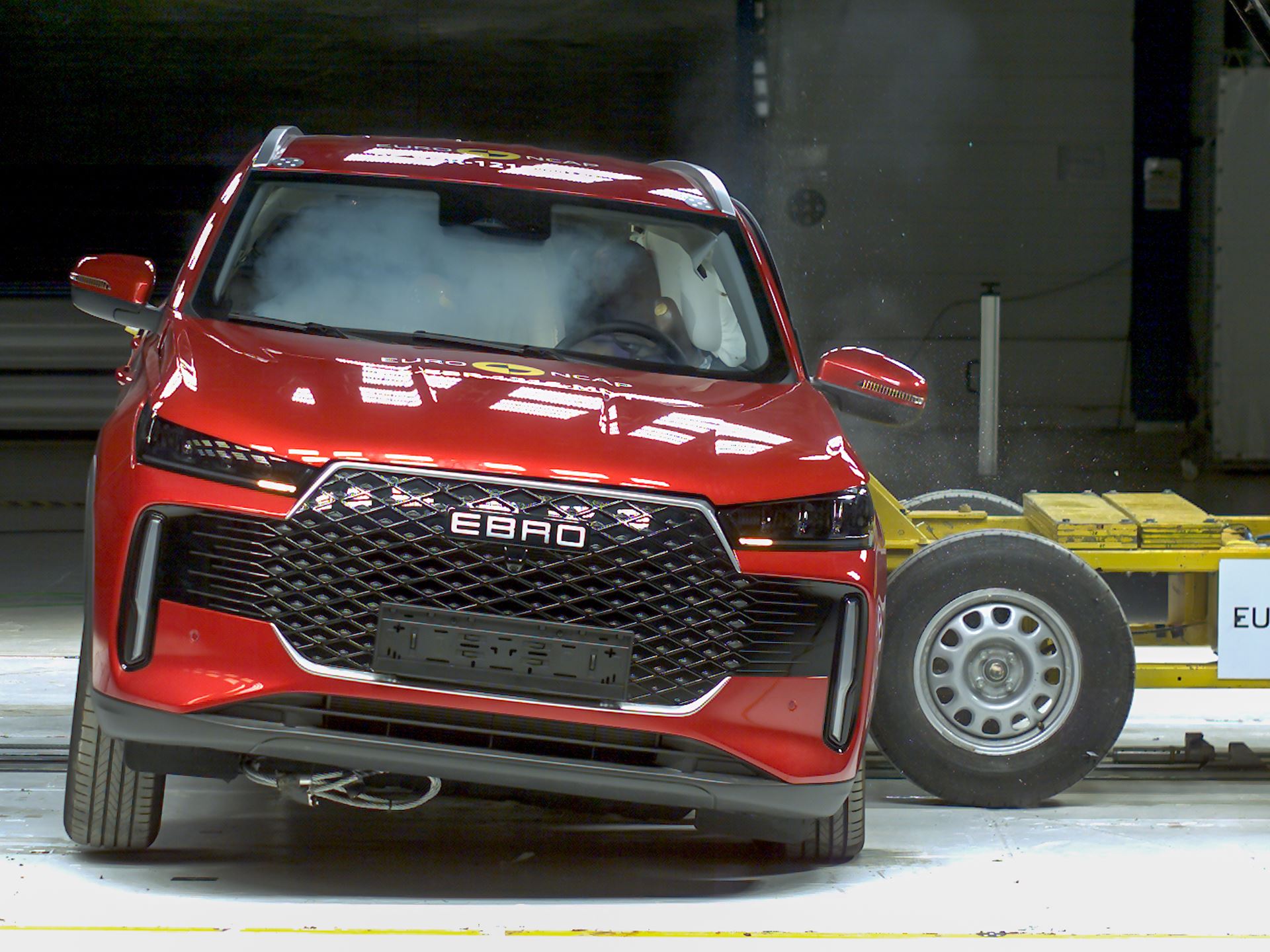 EBRO s400 Side Mobile Barrier test 2025