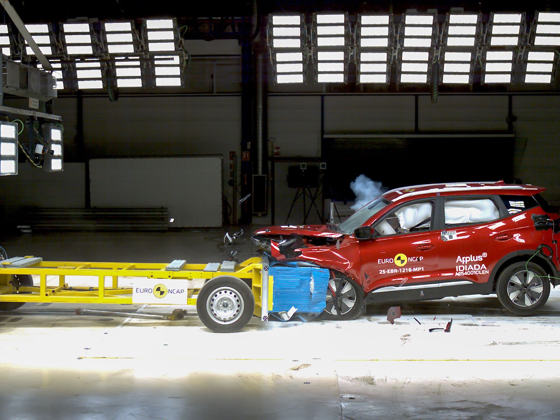 EBRO s400 Mobile Progressive Deformable Barrier test 2025