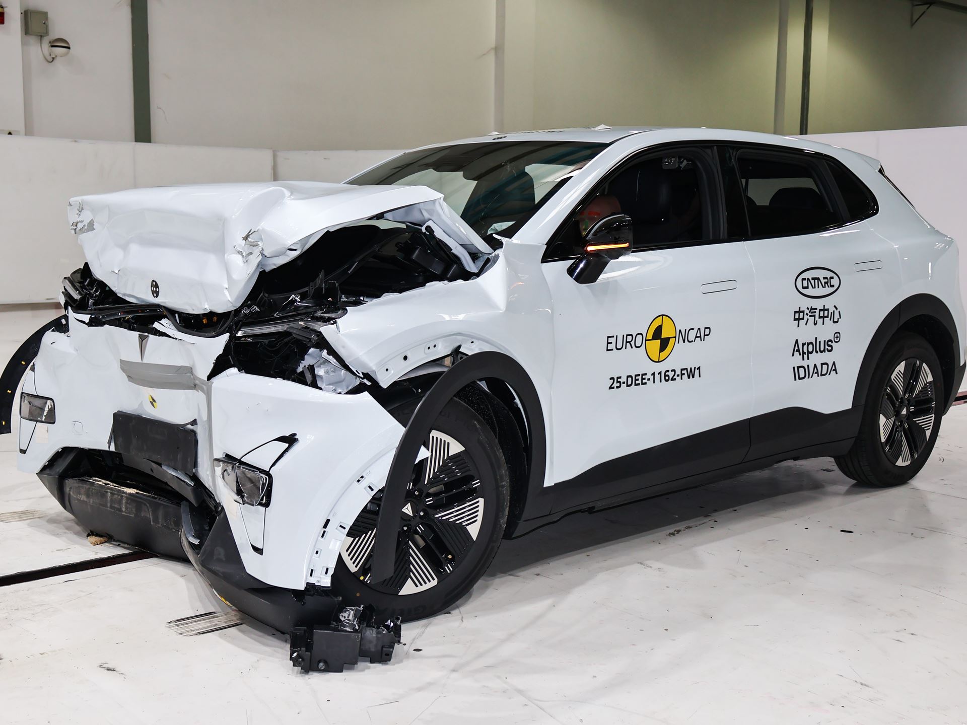 Deepal S05 Full Width Rigid Barrier test 2025 after crash