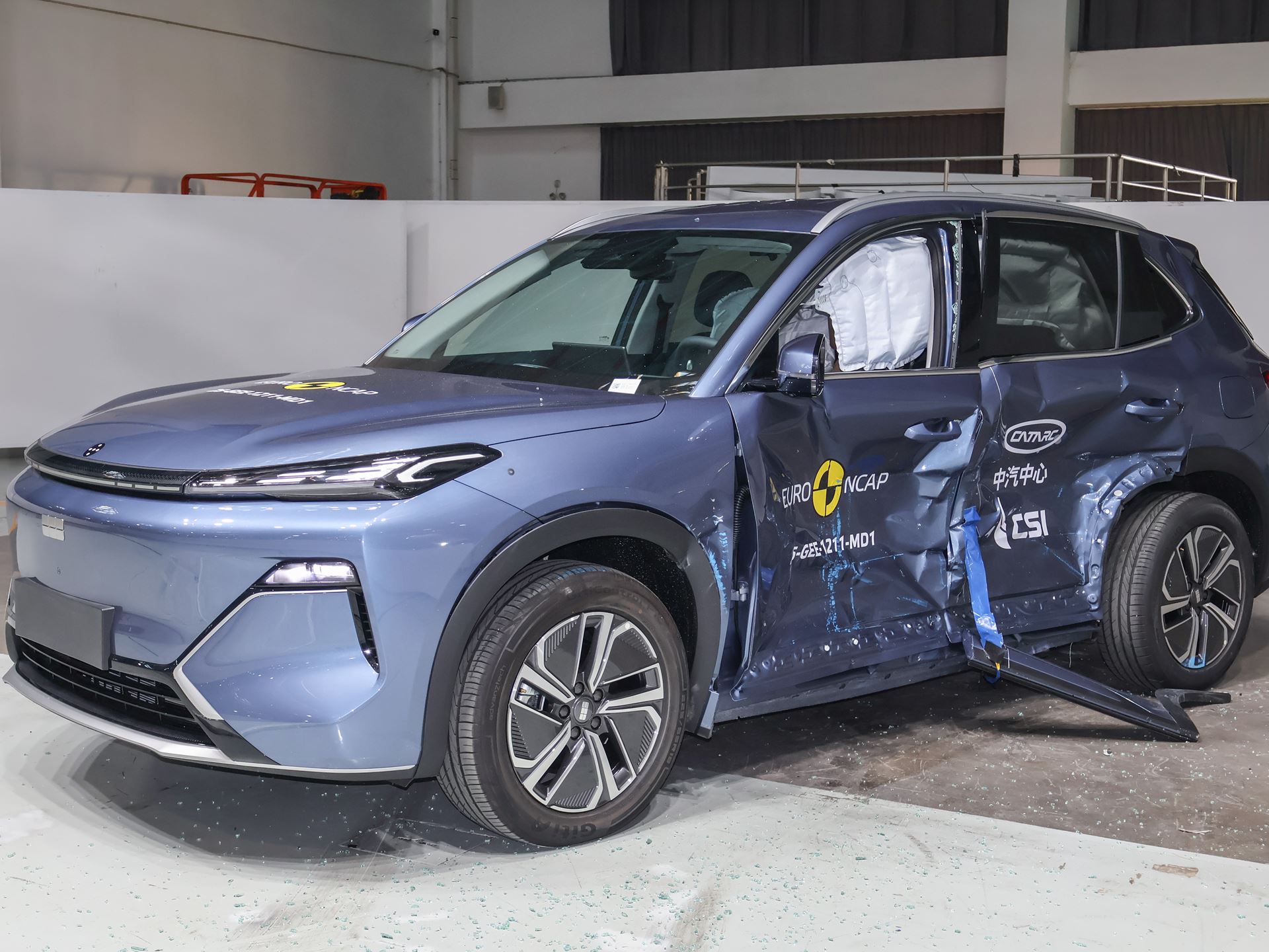 GEELY STARRAY EM i Side Mobile Barrier test 2025 after crash