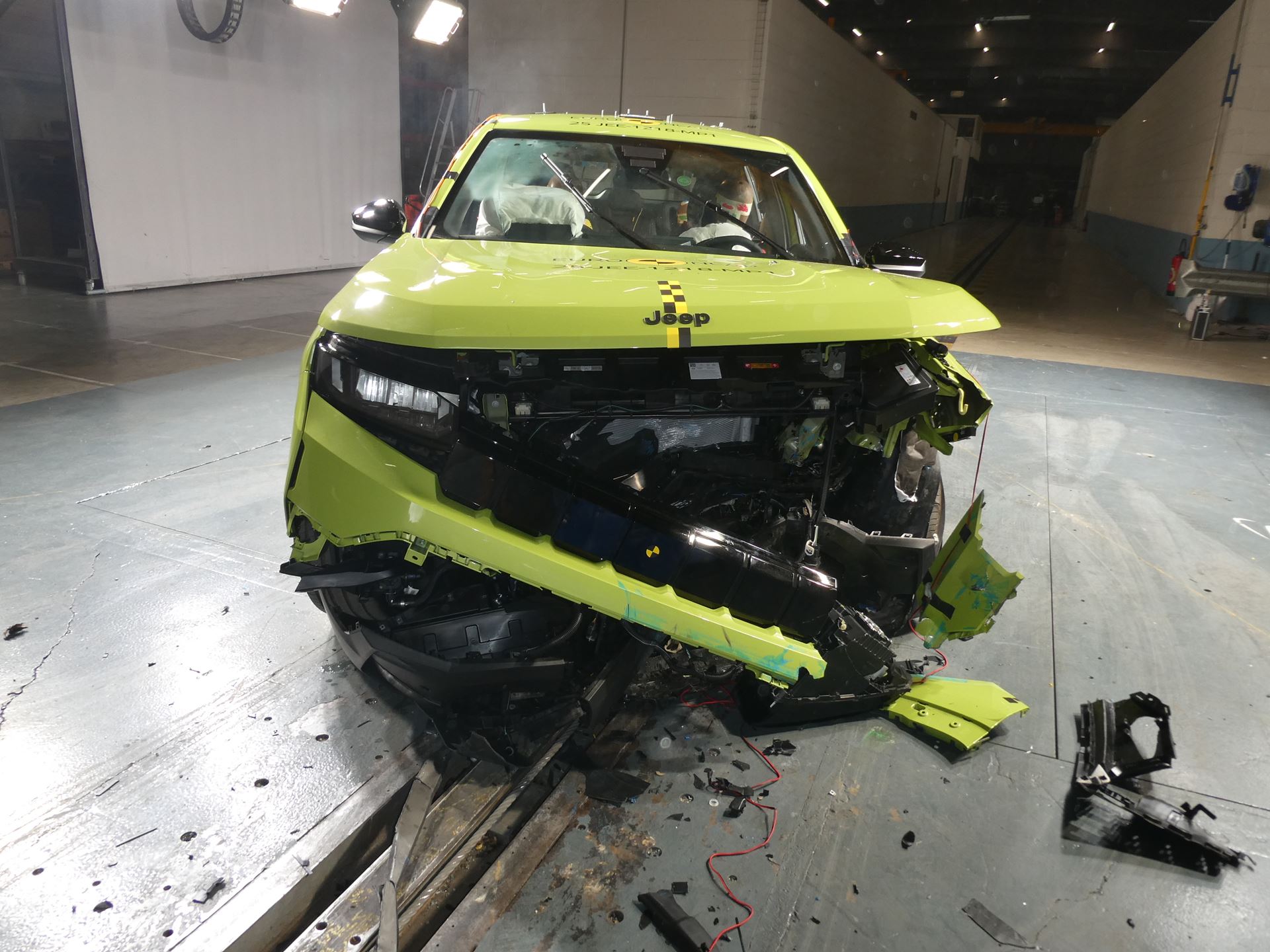 Jeep Compass Mobile Progressive Deformable Barrier test 2025 after crash