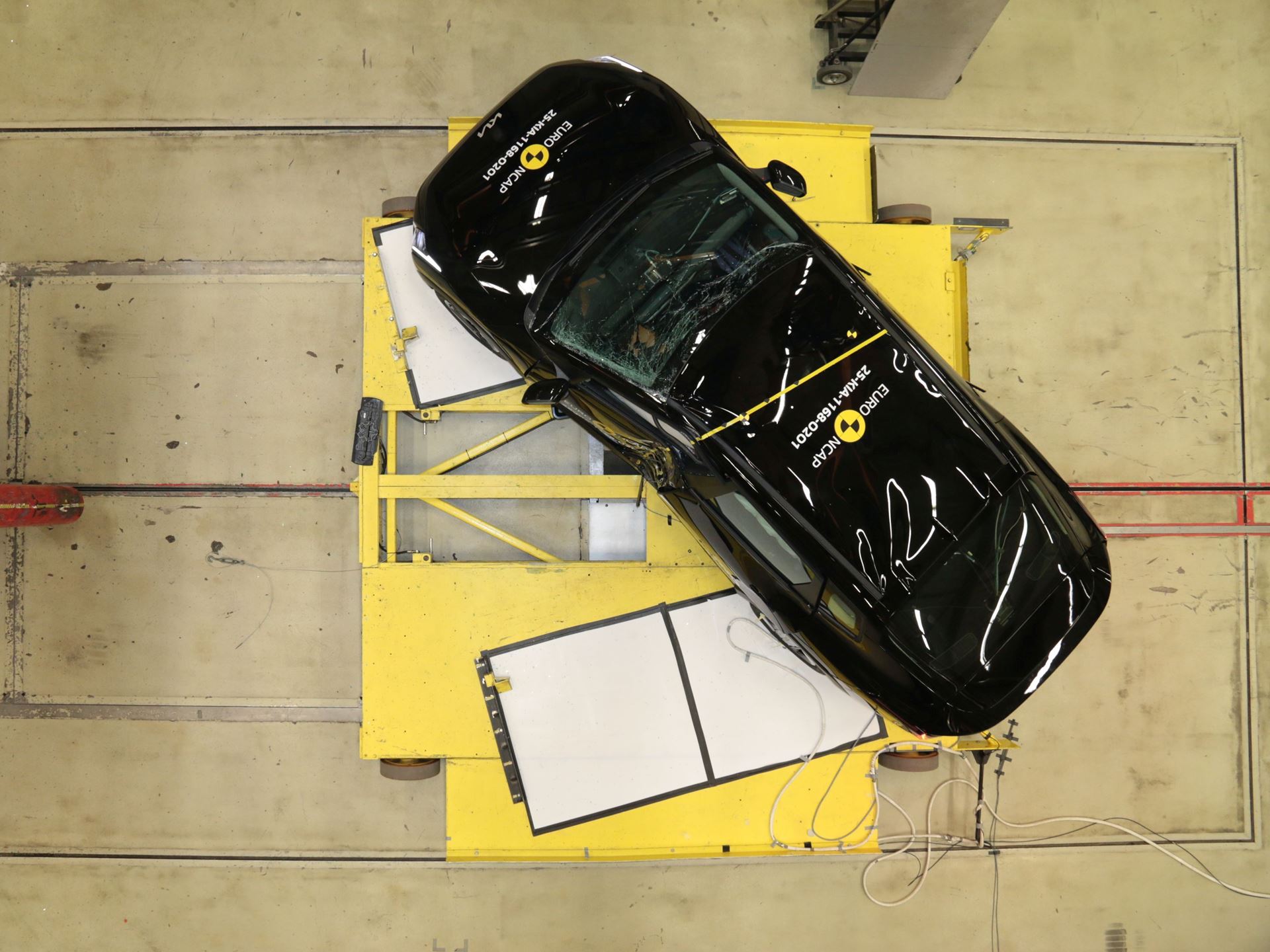Kia EV4 Side Pole test 2025 after crash