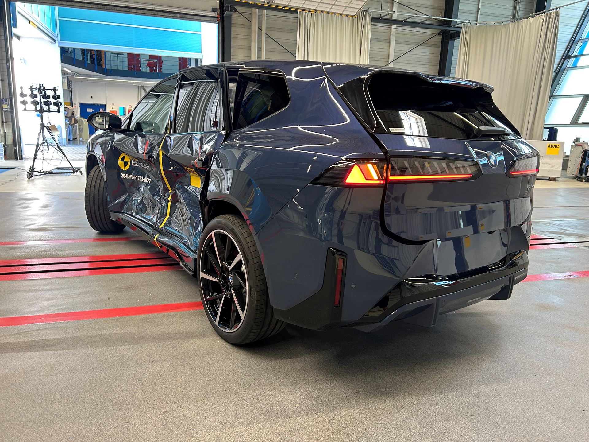 BMW iX3 MDB test 2026 after crash