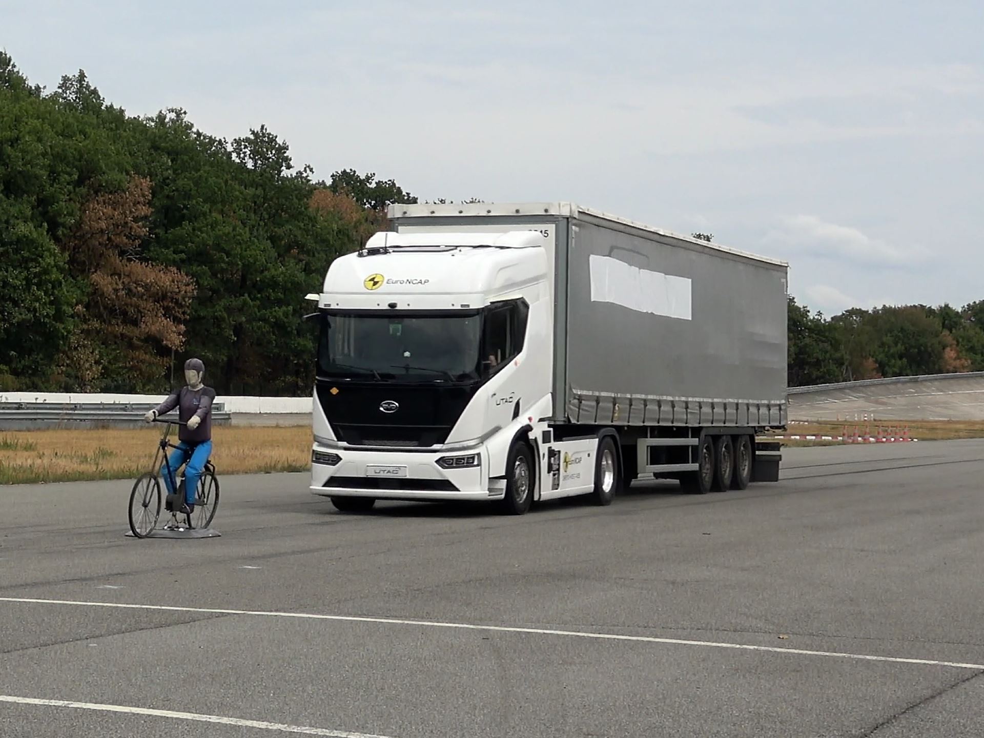 Euro NCAP awards five star safety rating to BYD s new electric truck