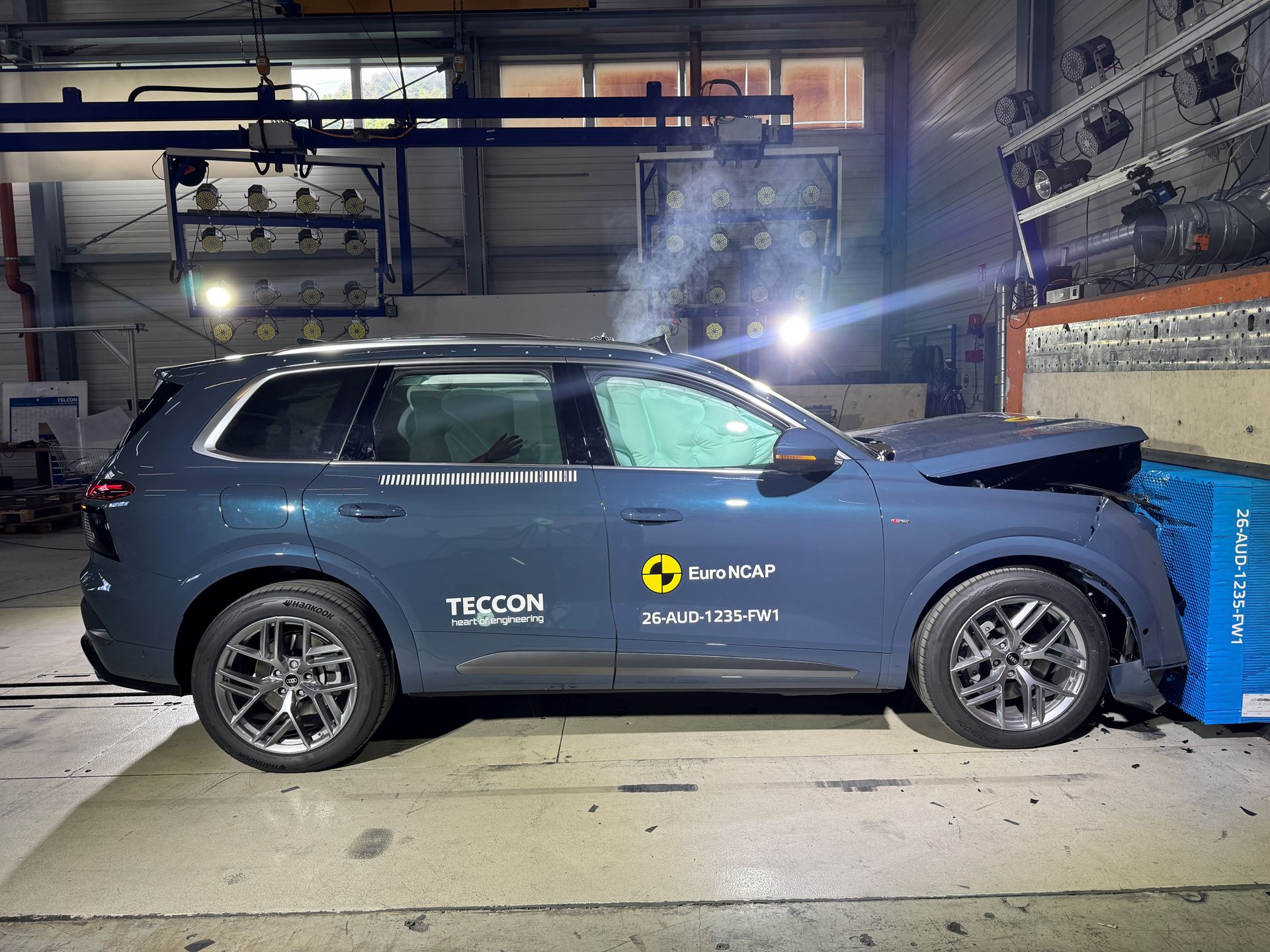 Audi Q7 FW test 2026 after crash