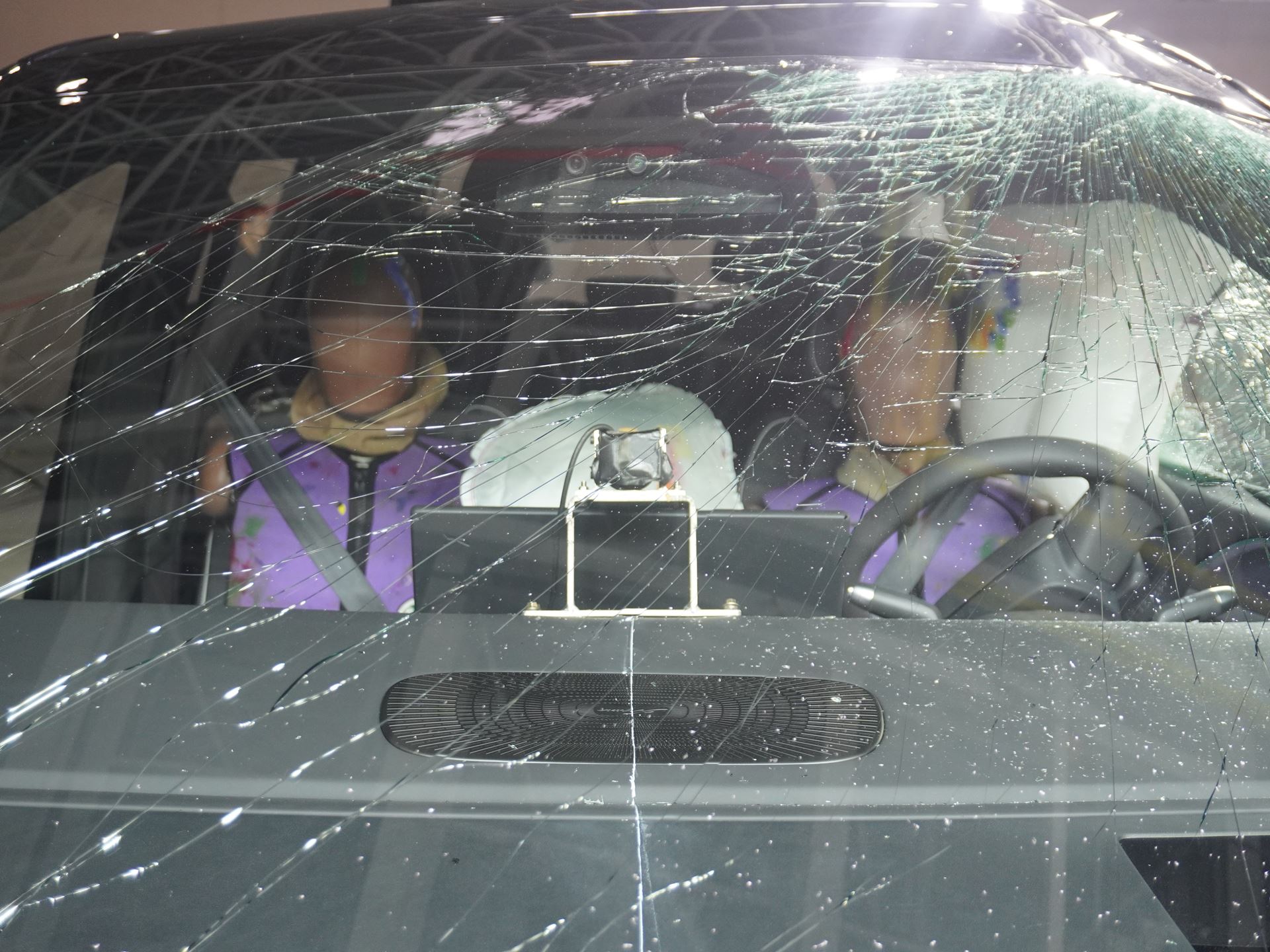 XPENG X9 O2O test 2026 after crash