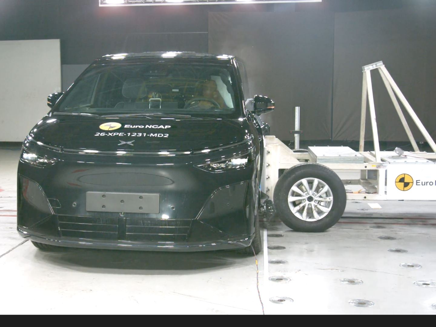 XPENG X9 MDB test 2026