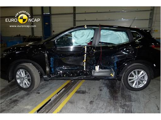 Nissan Qashqai -Side crash test 2014 - after crash