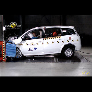 Landwind CV9  – Front crash test