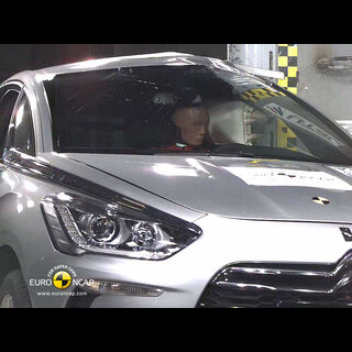 Citroen DS5– Pole crash test