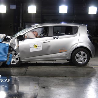 CHEVROLET Aveo – Front crash test
