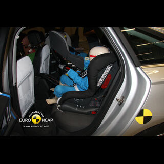 AUDI A6 – Child Rear Seat crash test