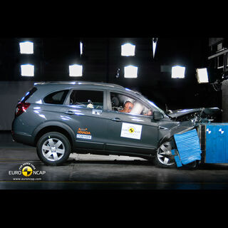 Chevrolet Captiva  – Front crash test
