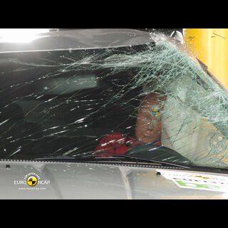 Fiat Freemont – Pole crash test