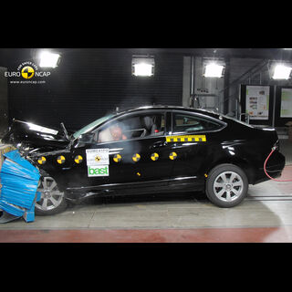 Mercedes-Benz C-Class Coupé – Front crash test