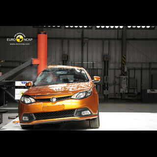 MG6– Pole crash test