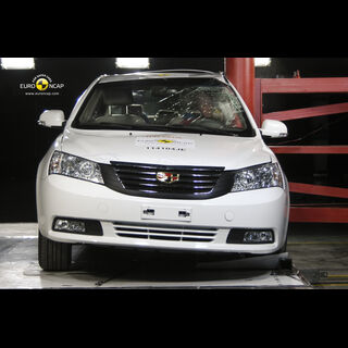 Geely Emgrand EC7– Pole crash test