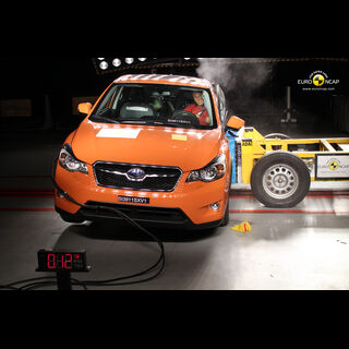 Subaru XV – Side crash test