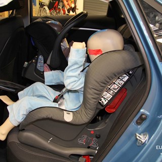 Hyundai i30 – Child Rear Seat crash test