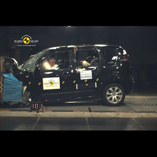 Citroen C3 Picasso - Frontal crash test 2009
