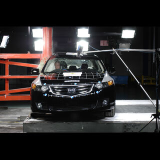 Honda Accord 2009 - Whiplash test 2009