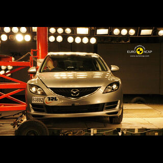 MAZDA 6 2009  -  Pole crash test 2009