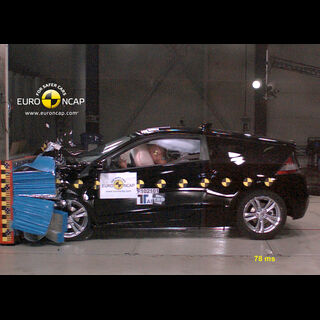 Honda CR-Z - Frontal crash test 2010